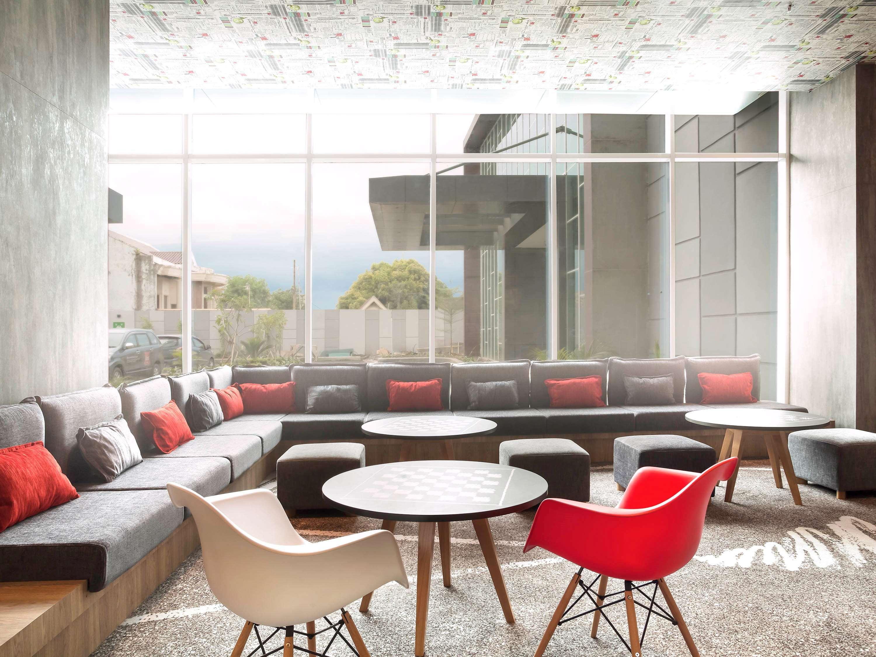 Ibis Makassar City Center Zewnętrze zdjęcie