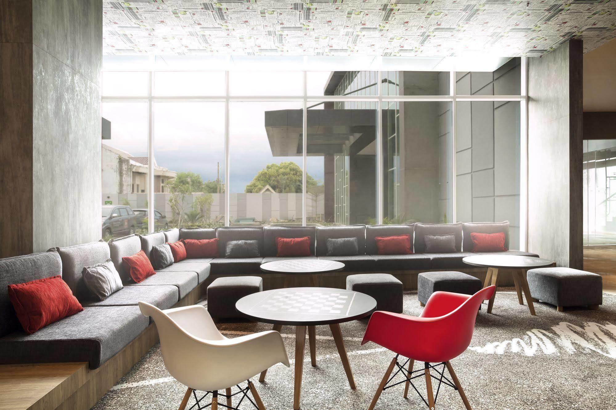 Ibis Makassar City Center Zewnętrze zdjęcie