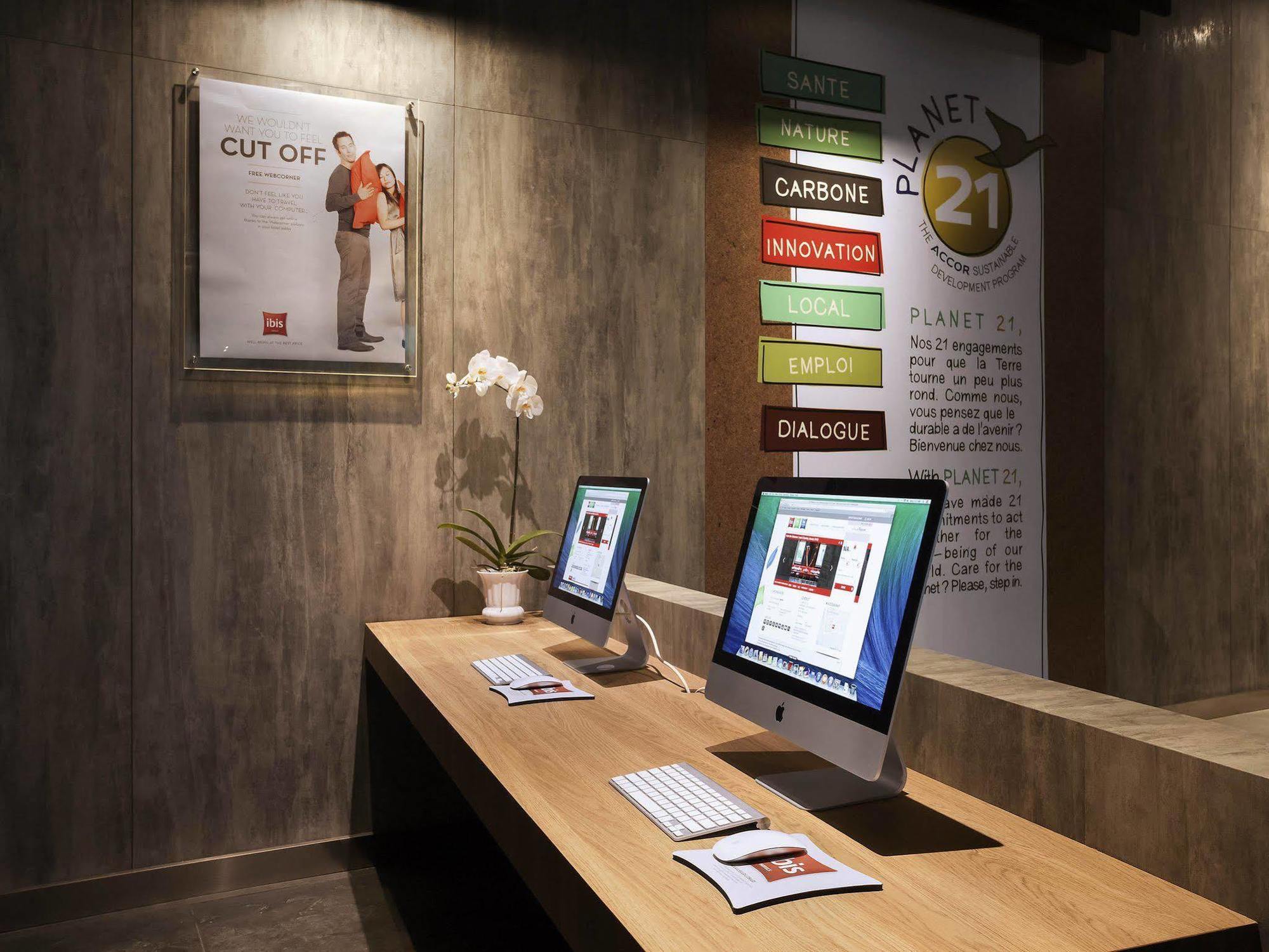 Ibis Makassar City Center Zewnętrze zdjęcie