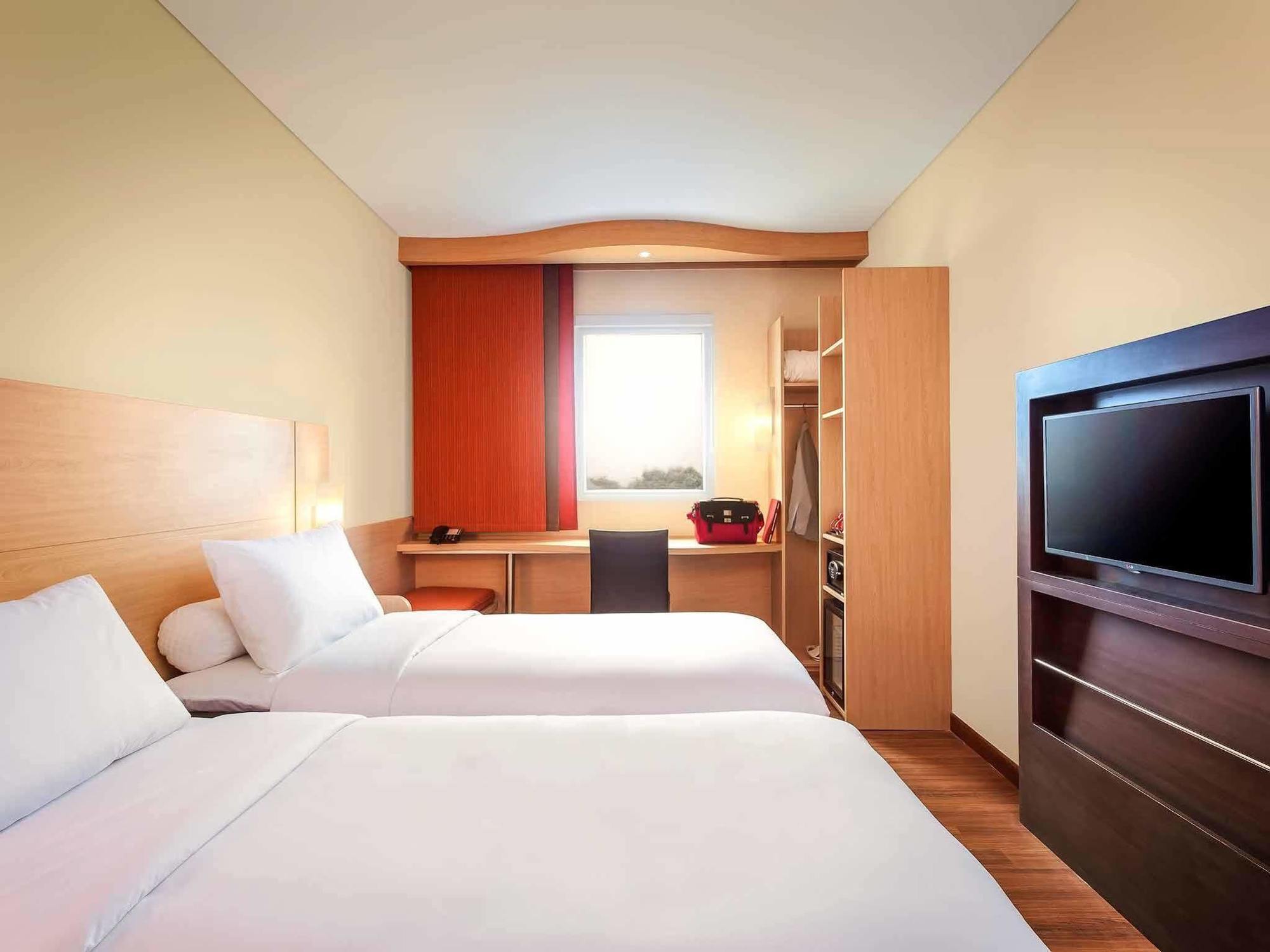 Ibis Makassar City Center Zewnętrze zdjęcie